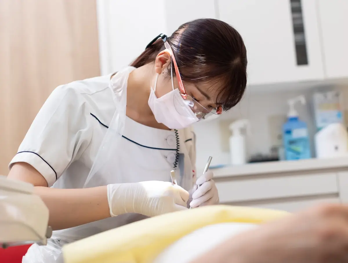 歯石除去は歯周病の予防においても重要です。